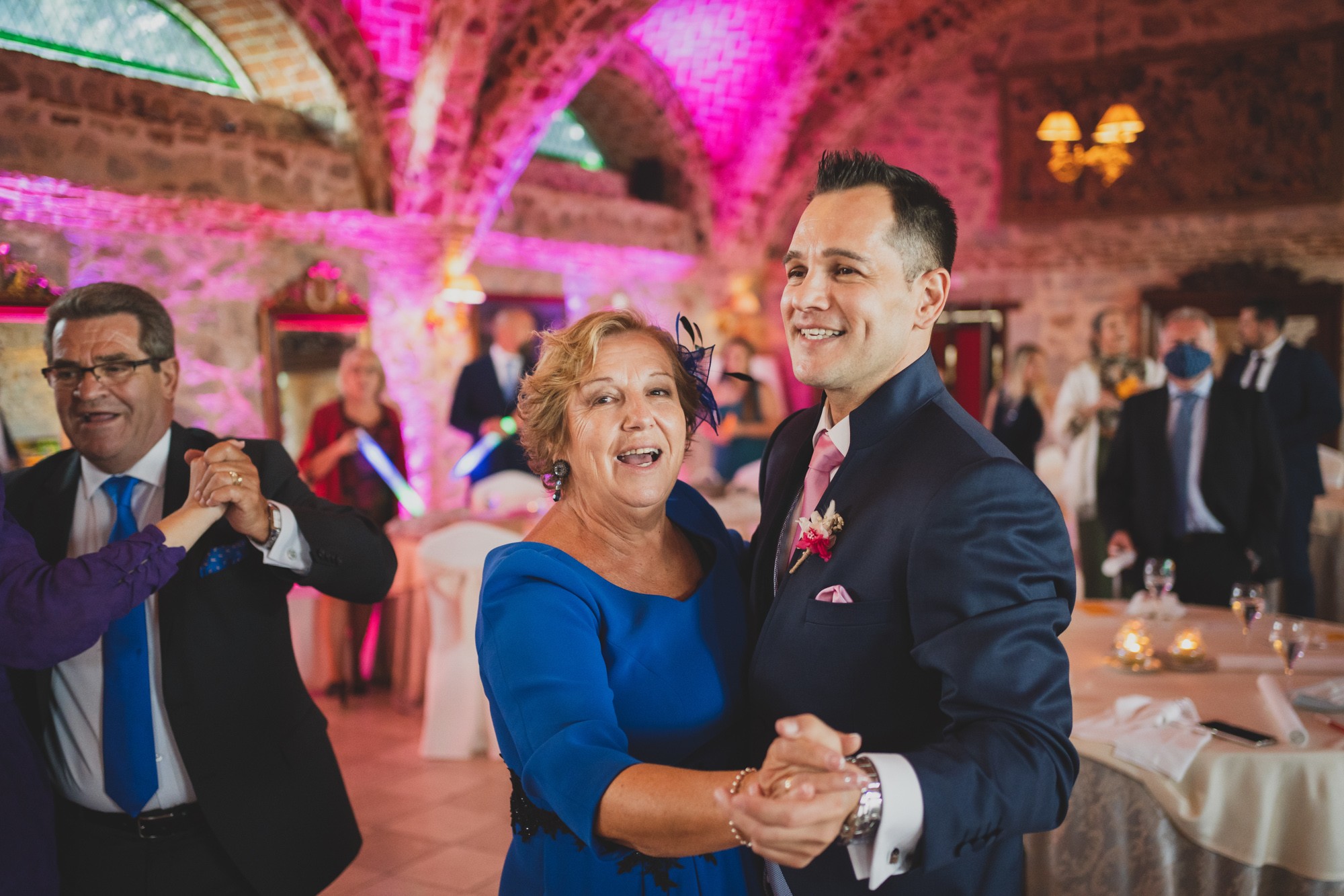 fotografos-boda-Aldea-Santillana-159699