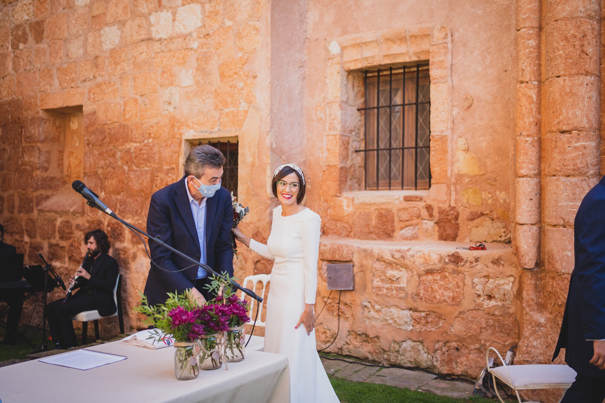 fotografos-boda-los-claustros-ayllon-1885