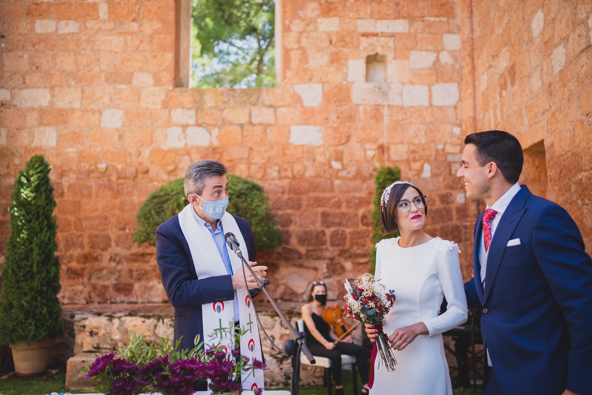 fotografos-boda-los-claustros-ayllon-1957