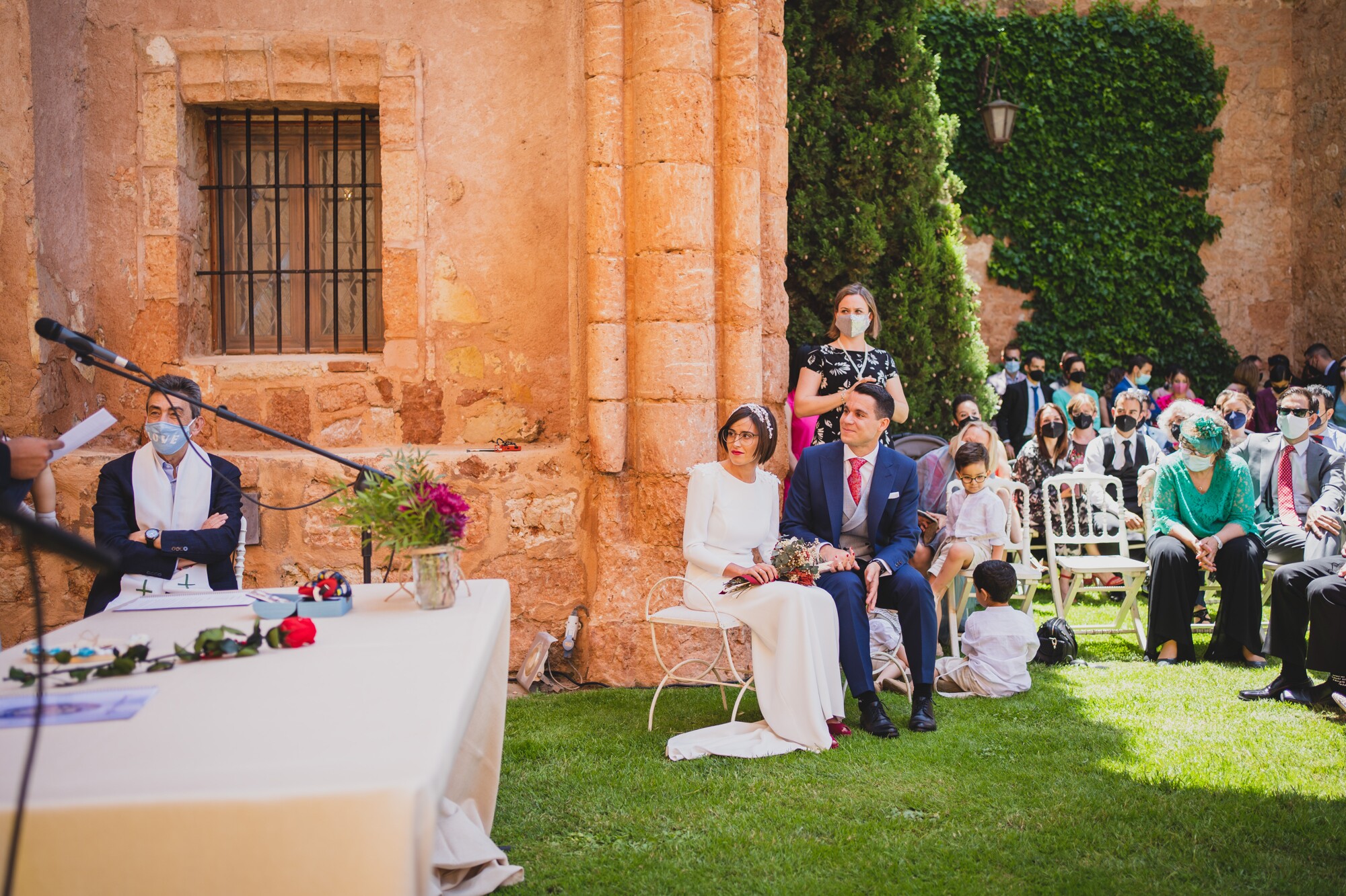 fotografos-boda-los-claustros-ayllon-1984